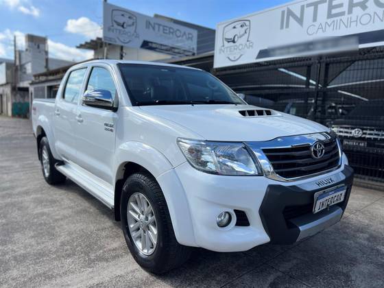 TOYOTA HILUX 3.0 SRV TOP 4X4 CD 16V TURBO INTERCOOLER DIESEL 4P AUTOMÁTICO TOYOTA HILUX 3.0 SRV TOP 4X4 CD 16V TURBO INTERCOOLER DIESEL 4P AUTOMÁTICO